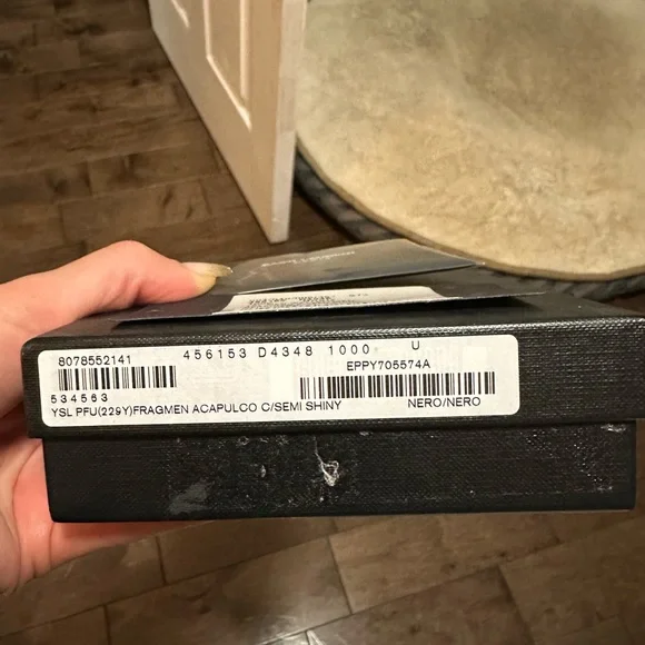 Authentic YSL zip wallet - Picture 3 of 16